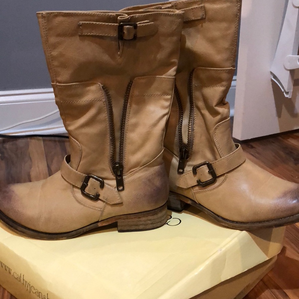 Cathyjean calf length boots w distressed color toe